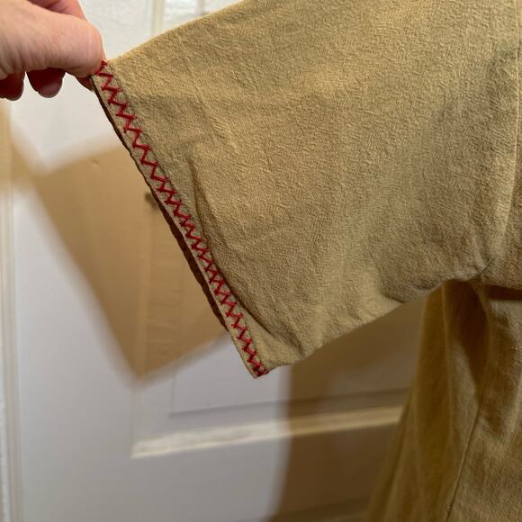 70s Mayan Guatemalan Huipil Inspired Floral Embroidered Stitched Top Blouse Sz M - Picture 5 of 9